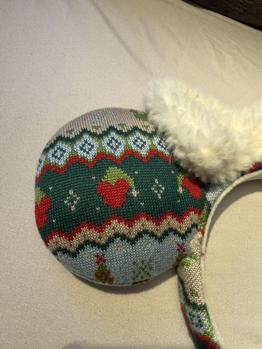 Disney Parks Holiday Fair Isle Knit Minnie Mouse Ears - Sherpa Bow - Picture 2 of 5